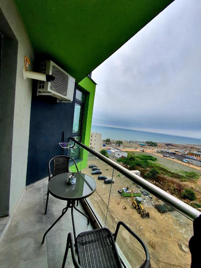 Alezzi Majestic Apartments 97 Năvodari Екстериор снимка